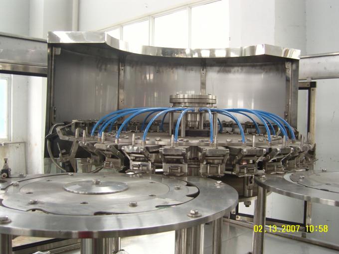 Sodawater Bottelmachine/Machines/Lijn, de Installaties van de Carbonatiesoda 3